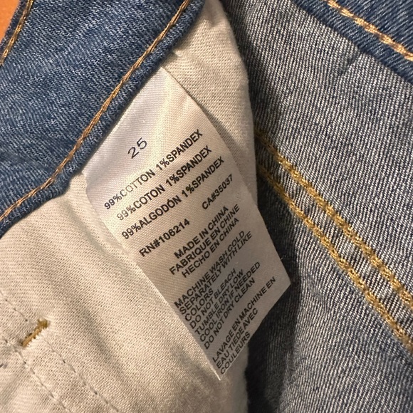 sam edelman • two tone shorts - Picture 4 of 6